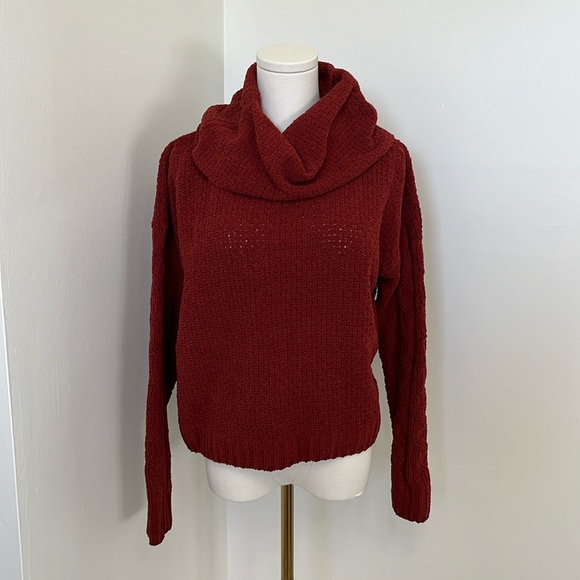 Burgundy Knit Sweater - Picture 1 of 2